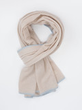 Cashmere Blues – Schal aus Feinstrick in Beige