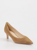Konstantin Starke – Pumps aus Veloursleder sandbeige