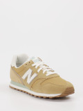 New Balance – Sneaker aus Velour/Textil in Sandbeige
