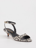 Konstantin Starke – Sandalette aus geprägtem Leder