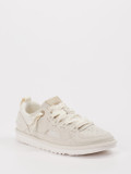 UGG – Low-Top Sneaker aus Veloursleder Weiß