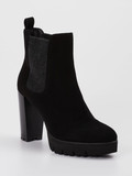 Konstantin Starke – Stiefelette aus Veloursleder schwarz