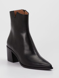 Konstantin Starke – Stiefelette aus Kalbleder Schwarz
