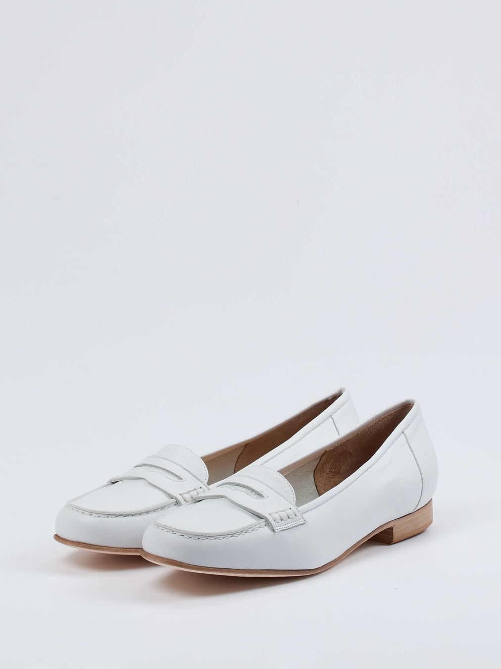 Slipper weiß 1510799006402