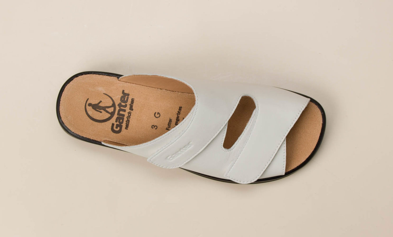 Pantolette weiß 2100799014G07