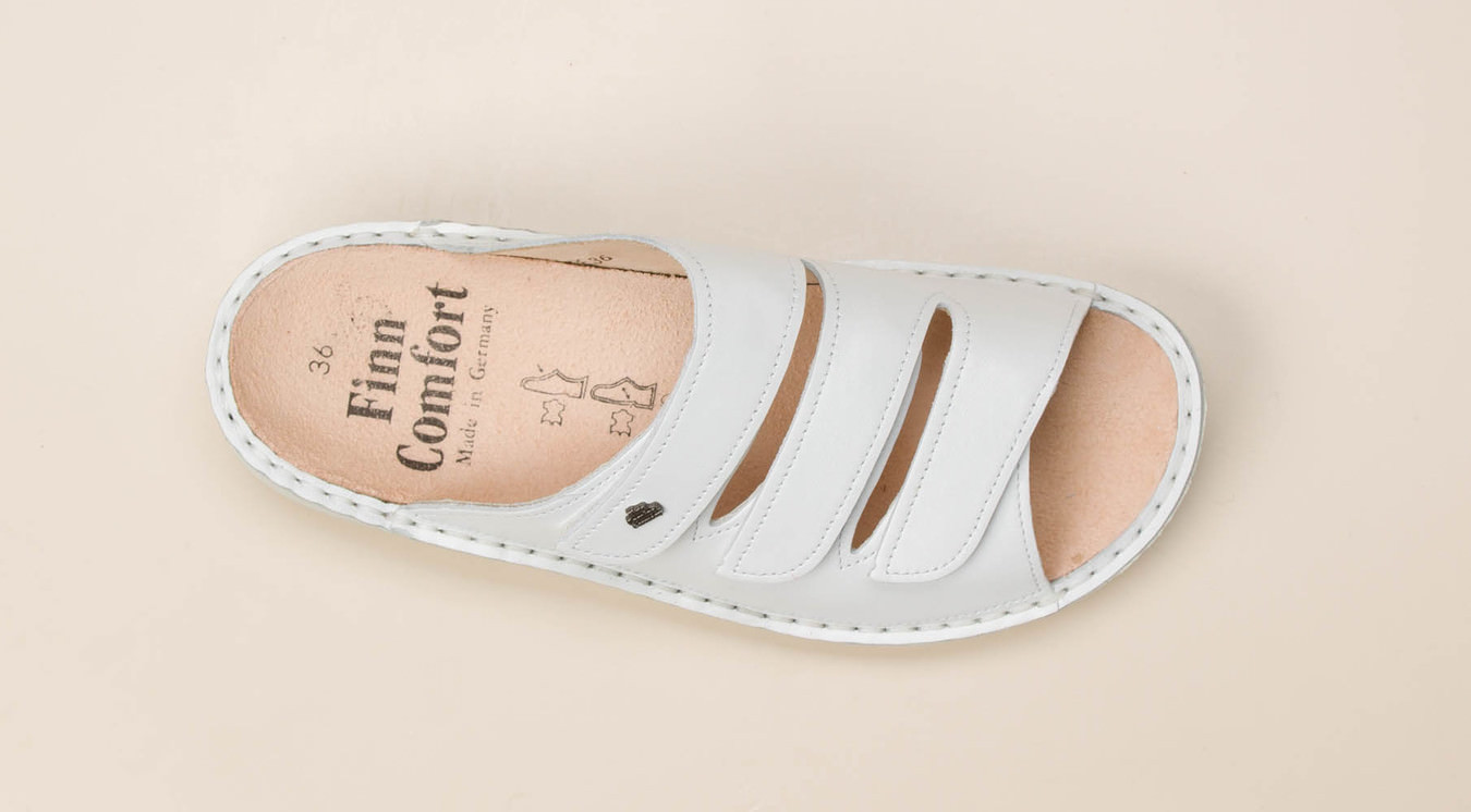 Pantolette weiß 215179900807