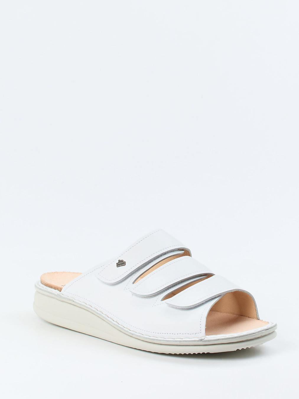 Pantolette weiß 2151799000806.jpeg