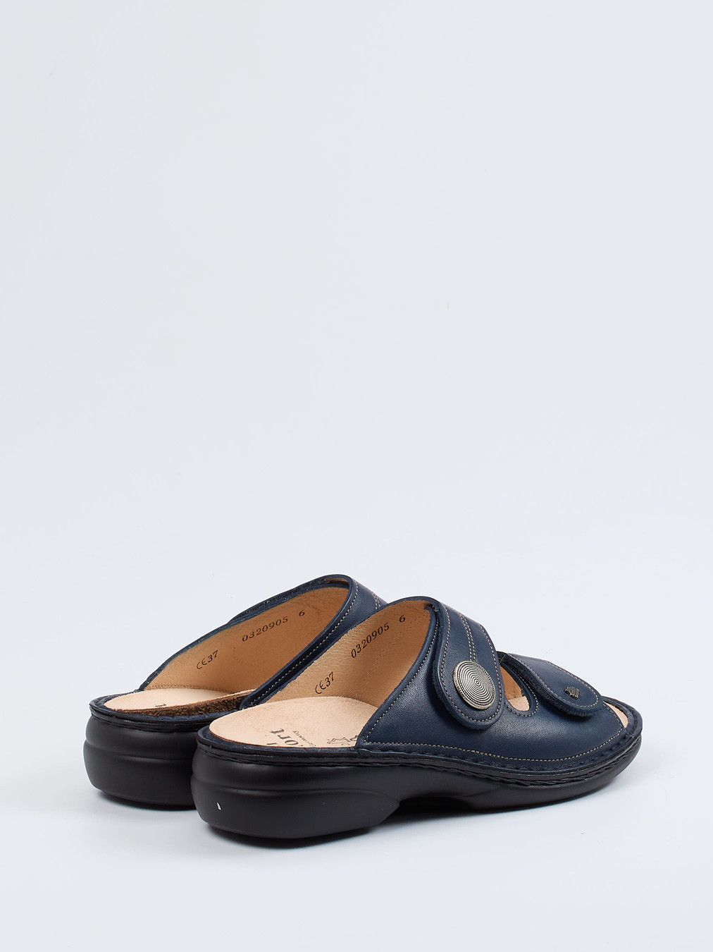 Pantolette blau 2153109000503
