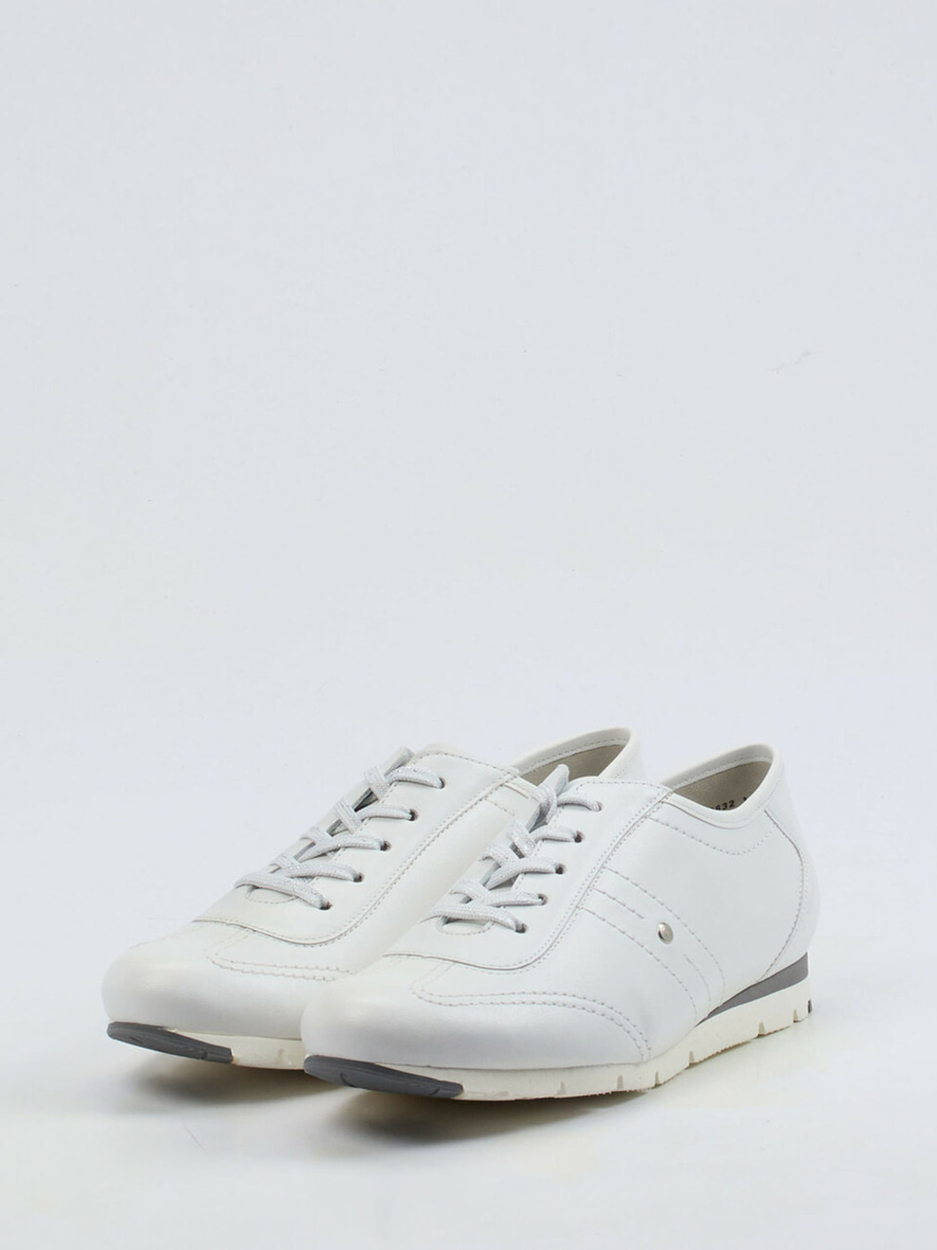 Schnürschuh weiß 2661799001702.jpeg