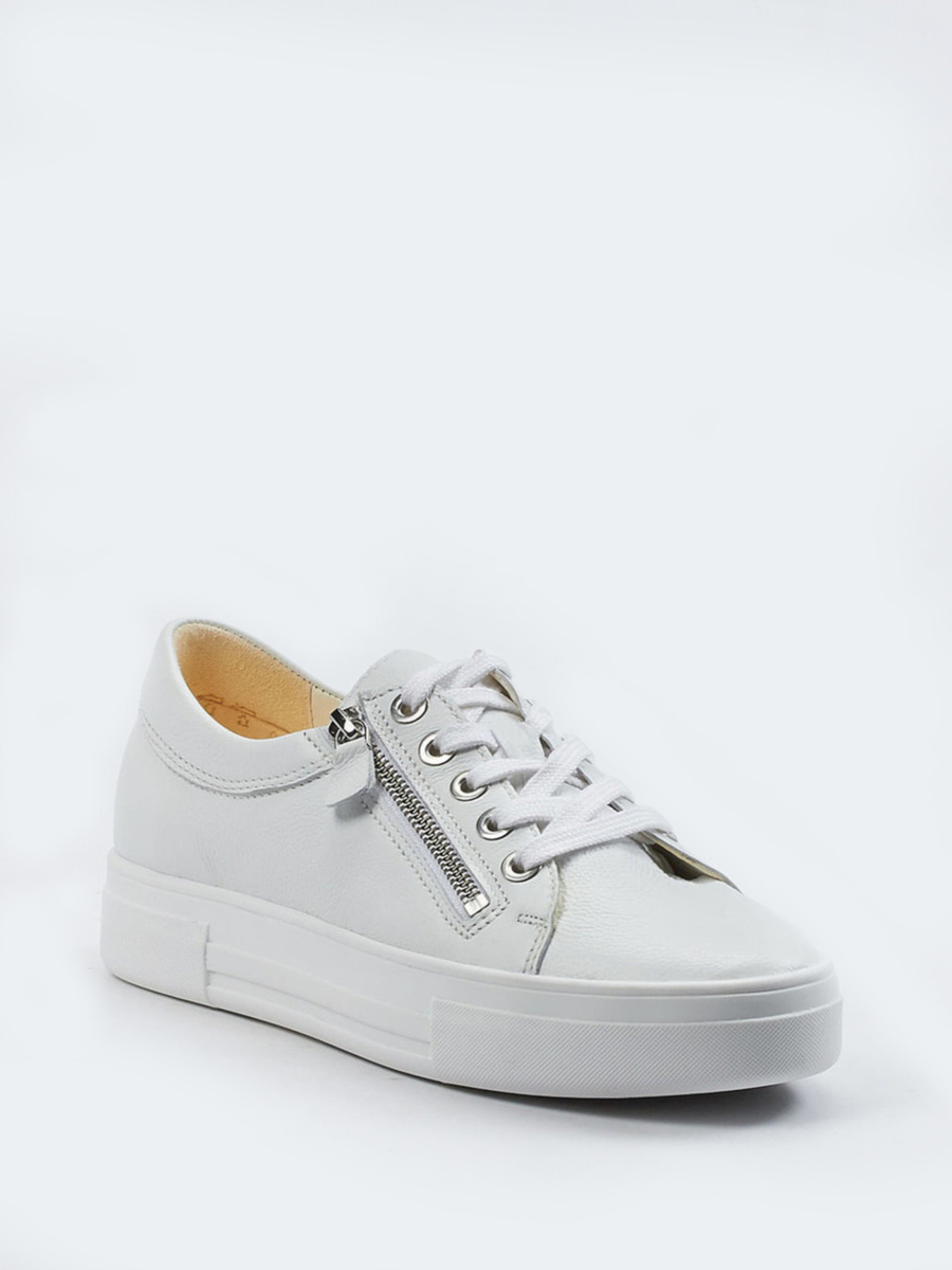 Sneaker weiß 2661799009006.jpeg