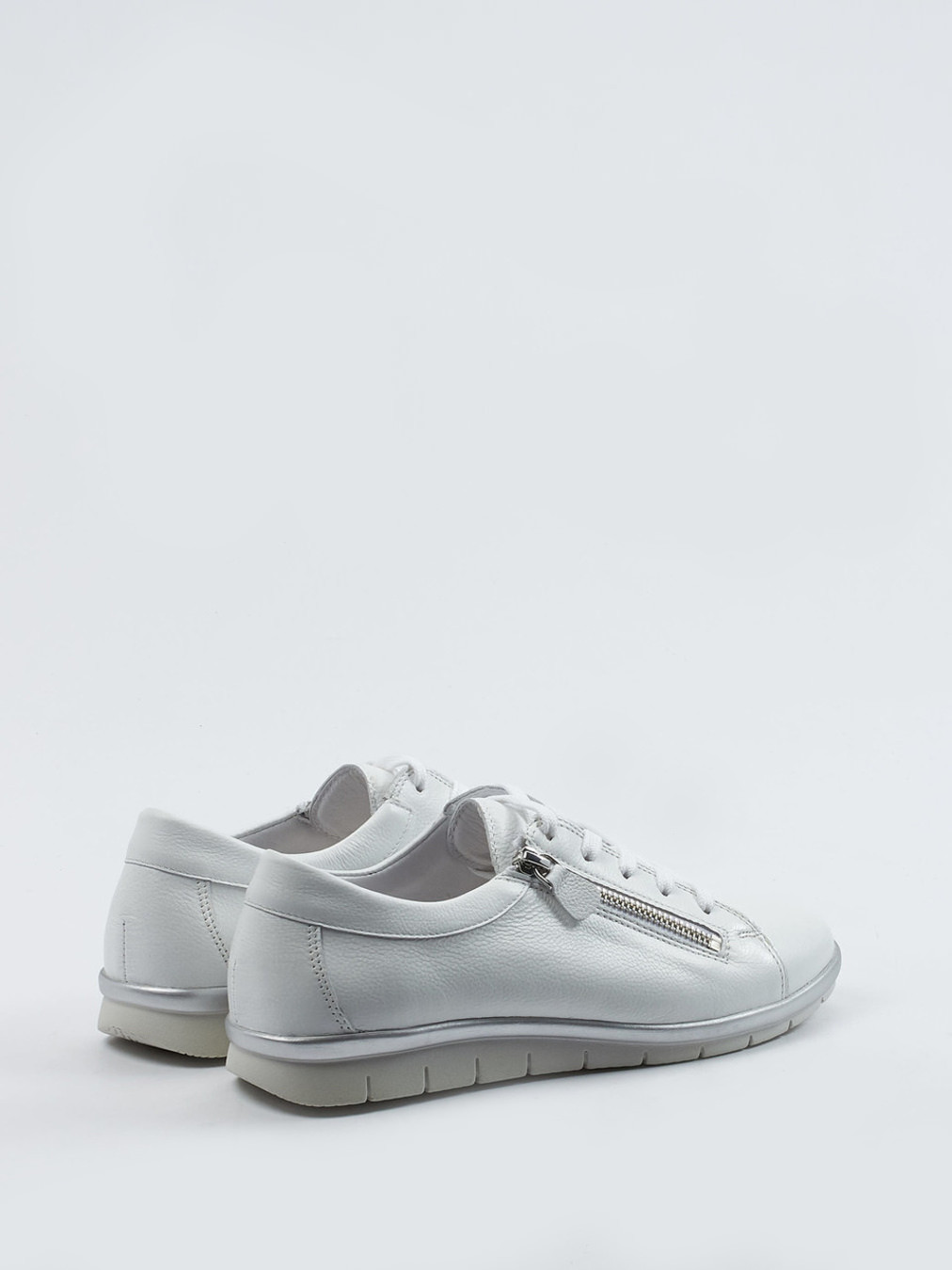 Sneaker weiß 2661799008903.jpeg