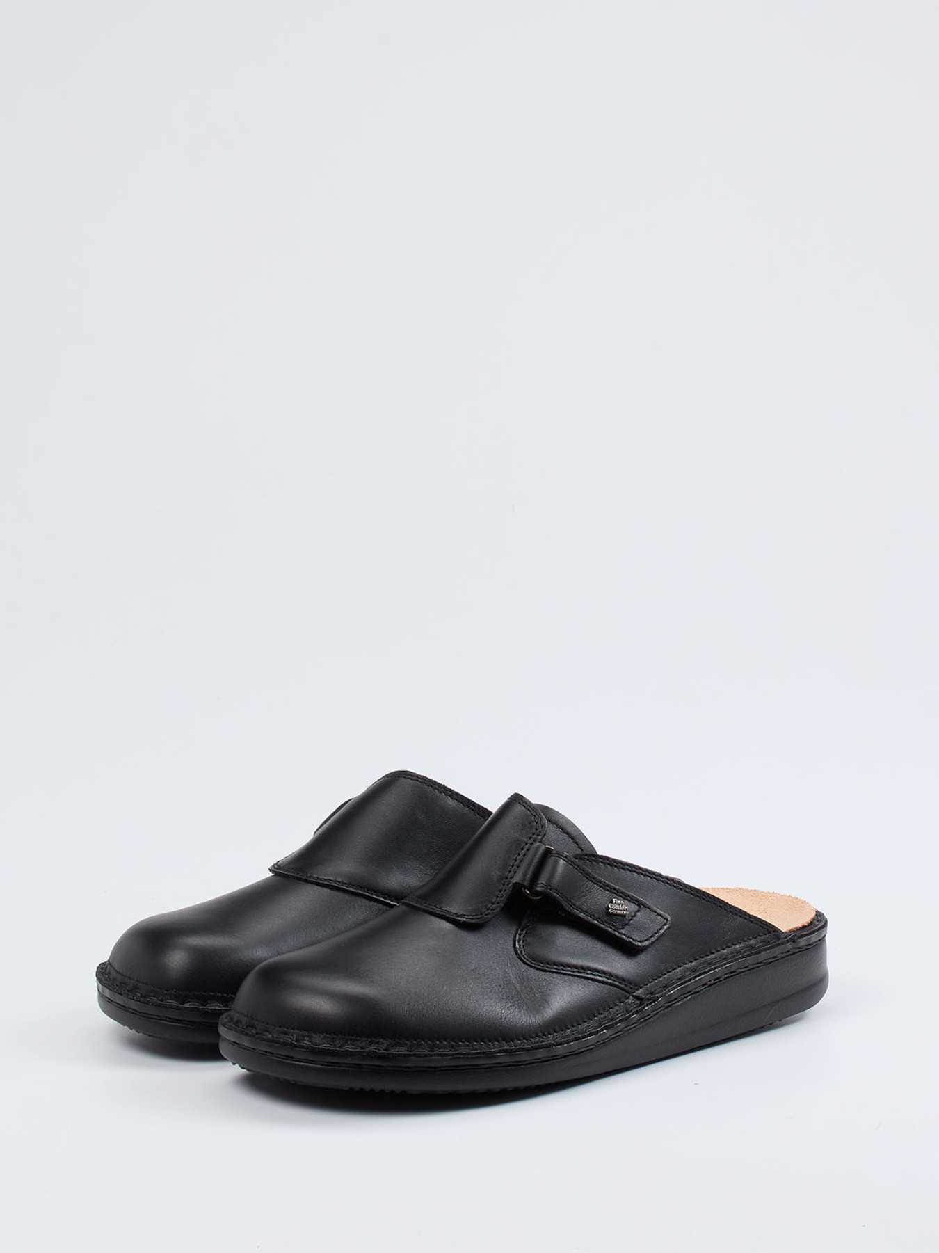 Pantolette schwarz 4111009000702