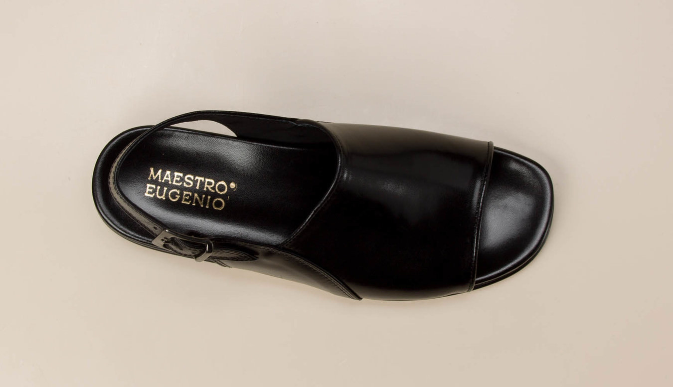 Sandale schwarz 420000900307