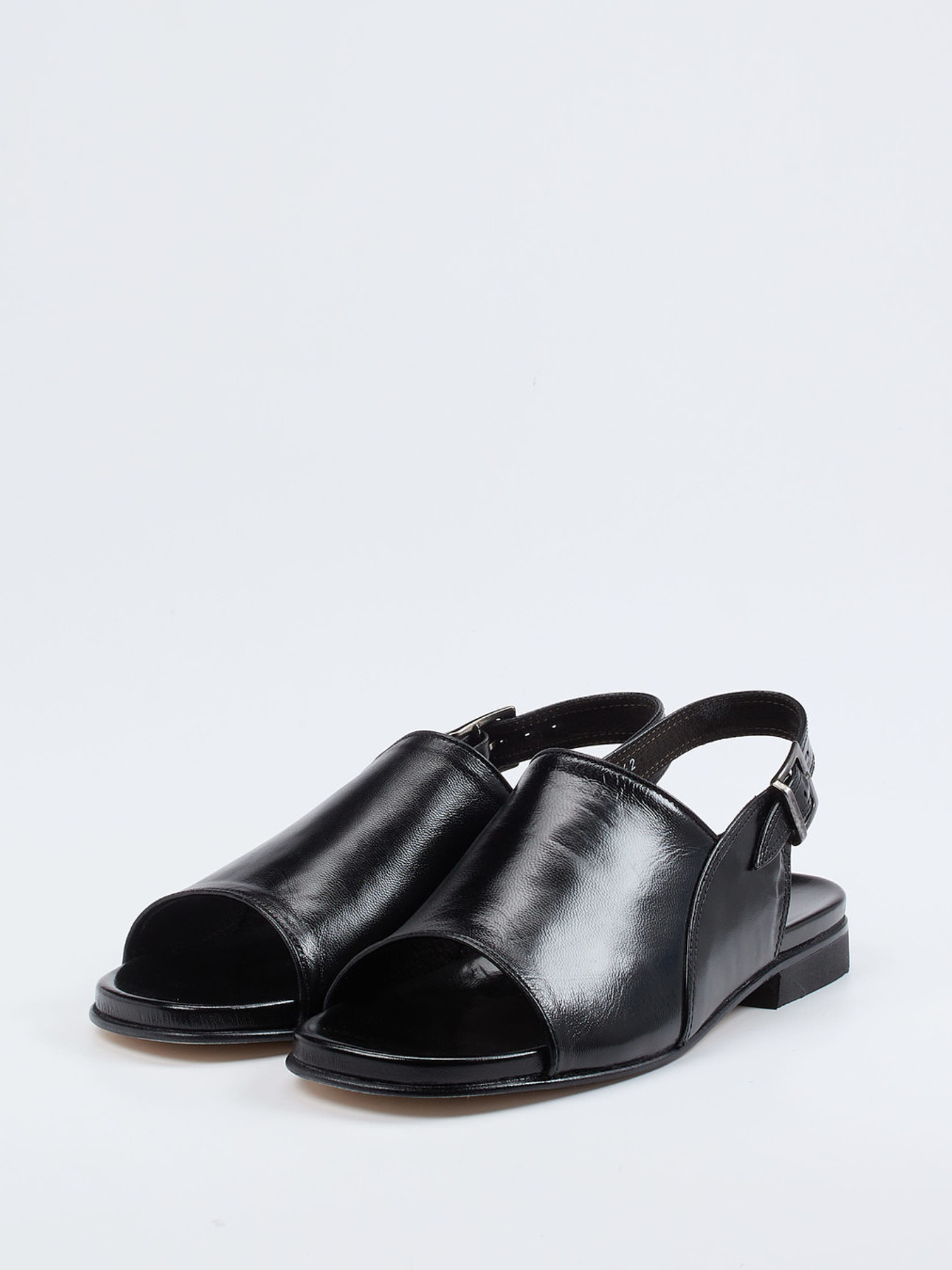 Sandale schwarz 4200009000302