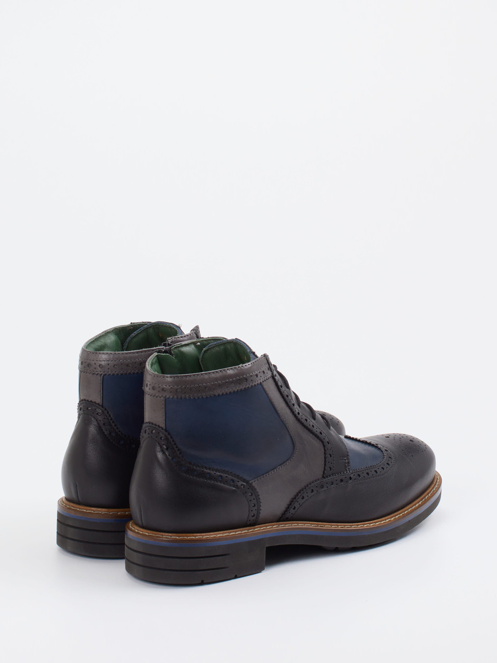 Boots schwarz 4701009061603