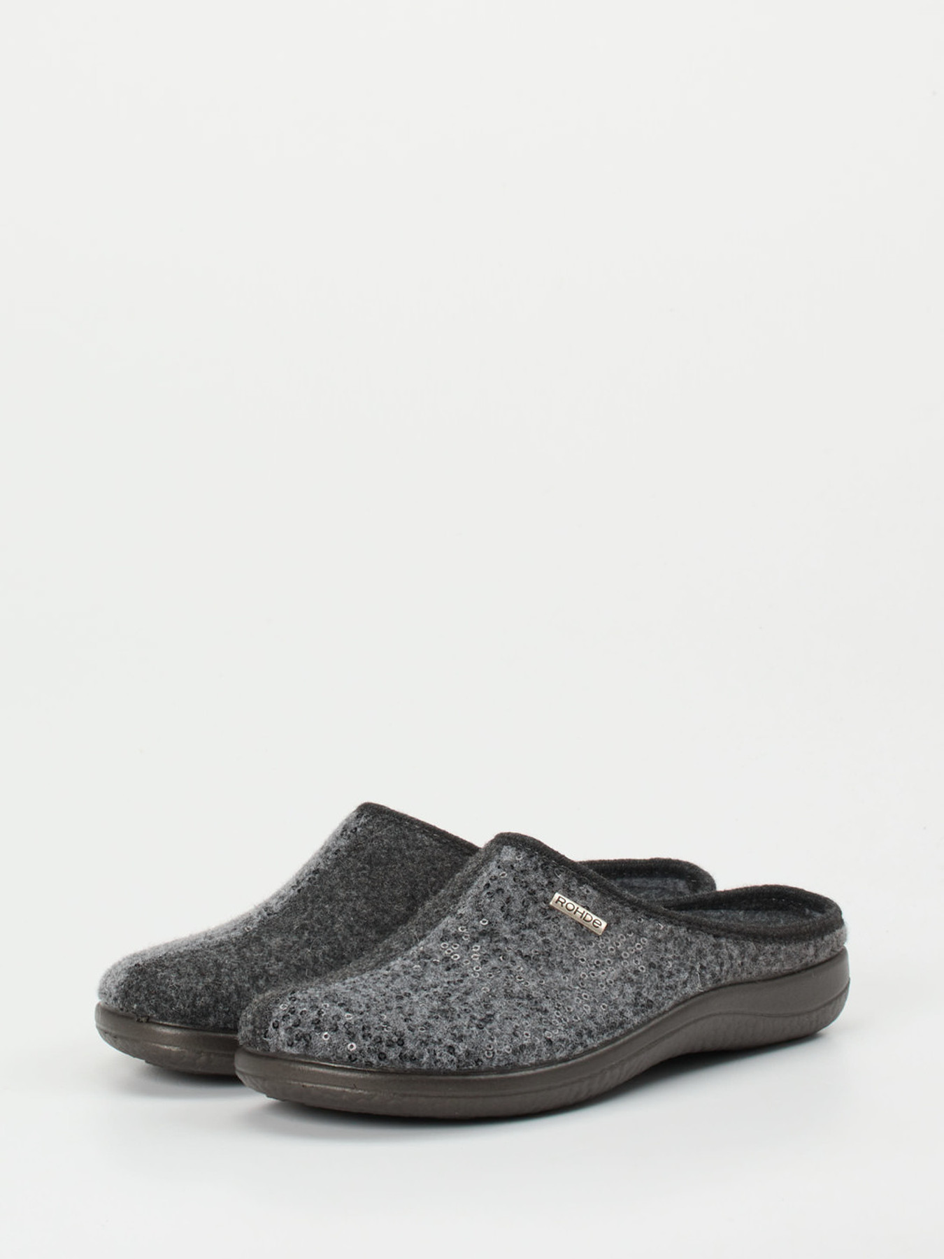Hausschuh grau 7163409007802