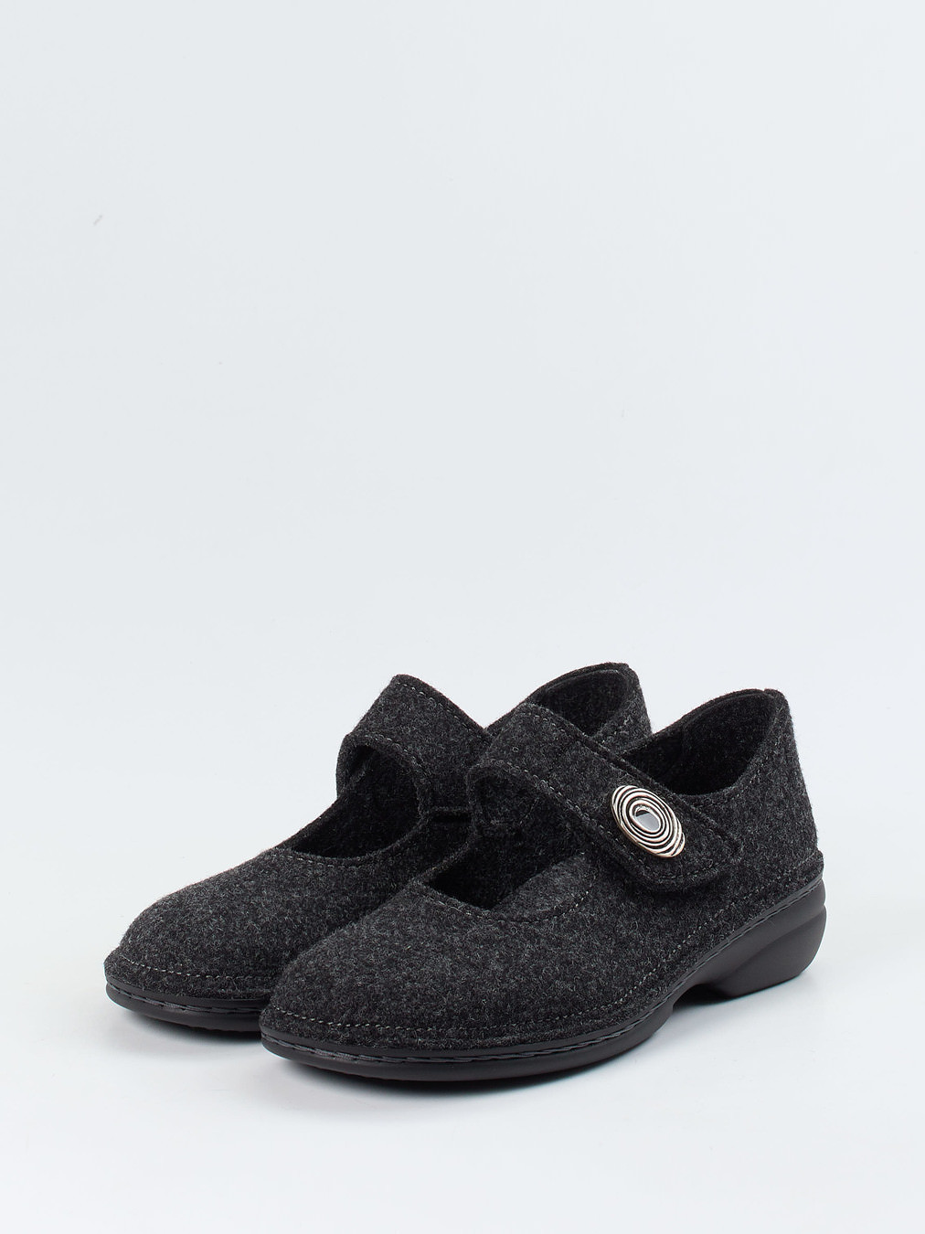 Hausschuh grau 7173409000802