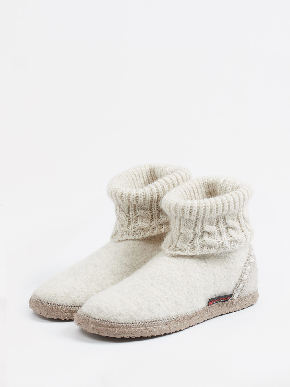 Hausschuh beige 7180359000302