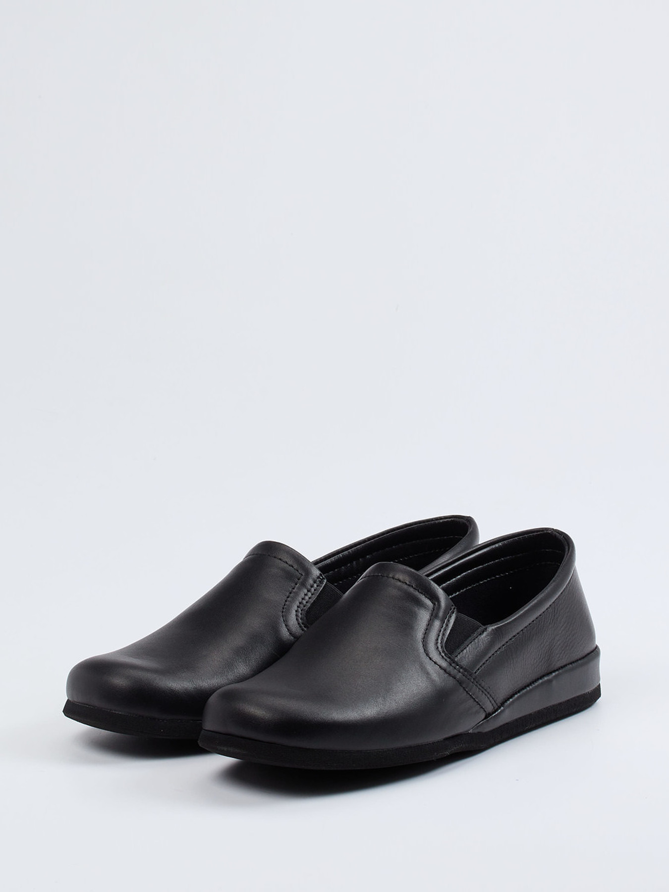 Hausschuh schwarz 7413009000802