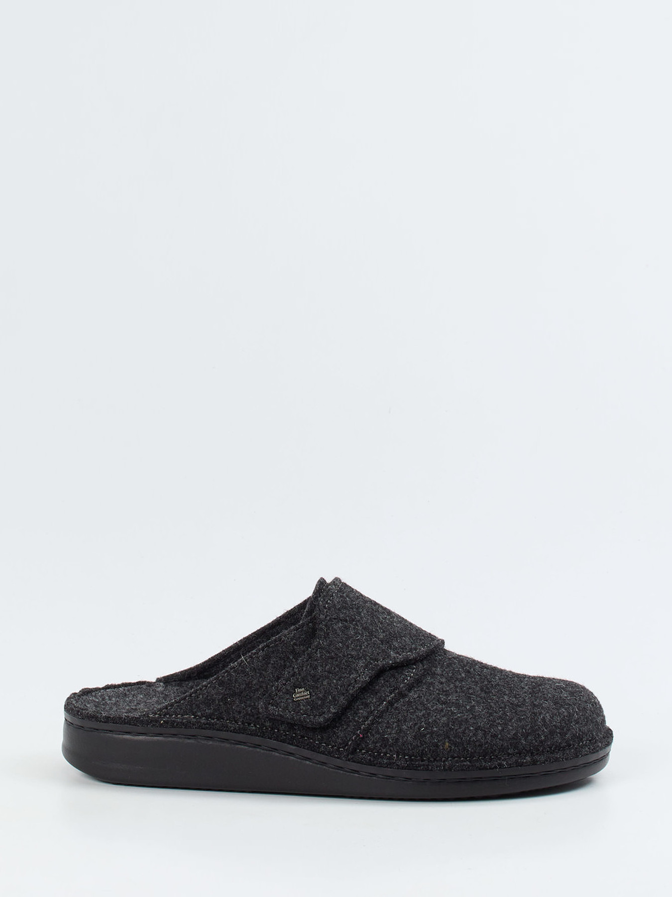 Pantolette grau 7463409000201