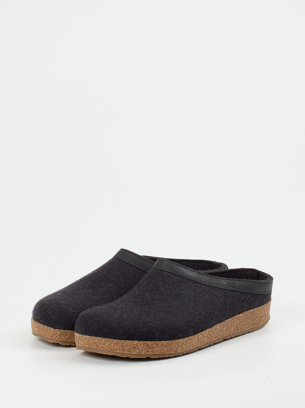 Pantolette grau 7463409003502