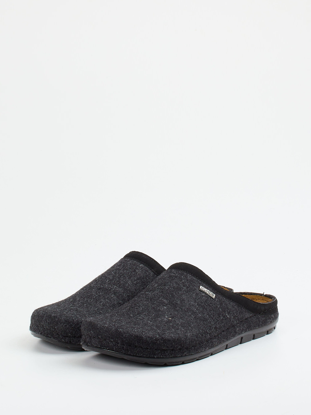 Hausschuh grau 7463409003802