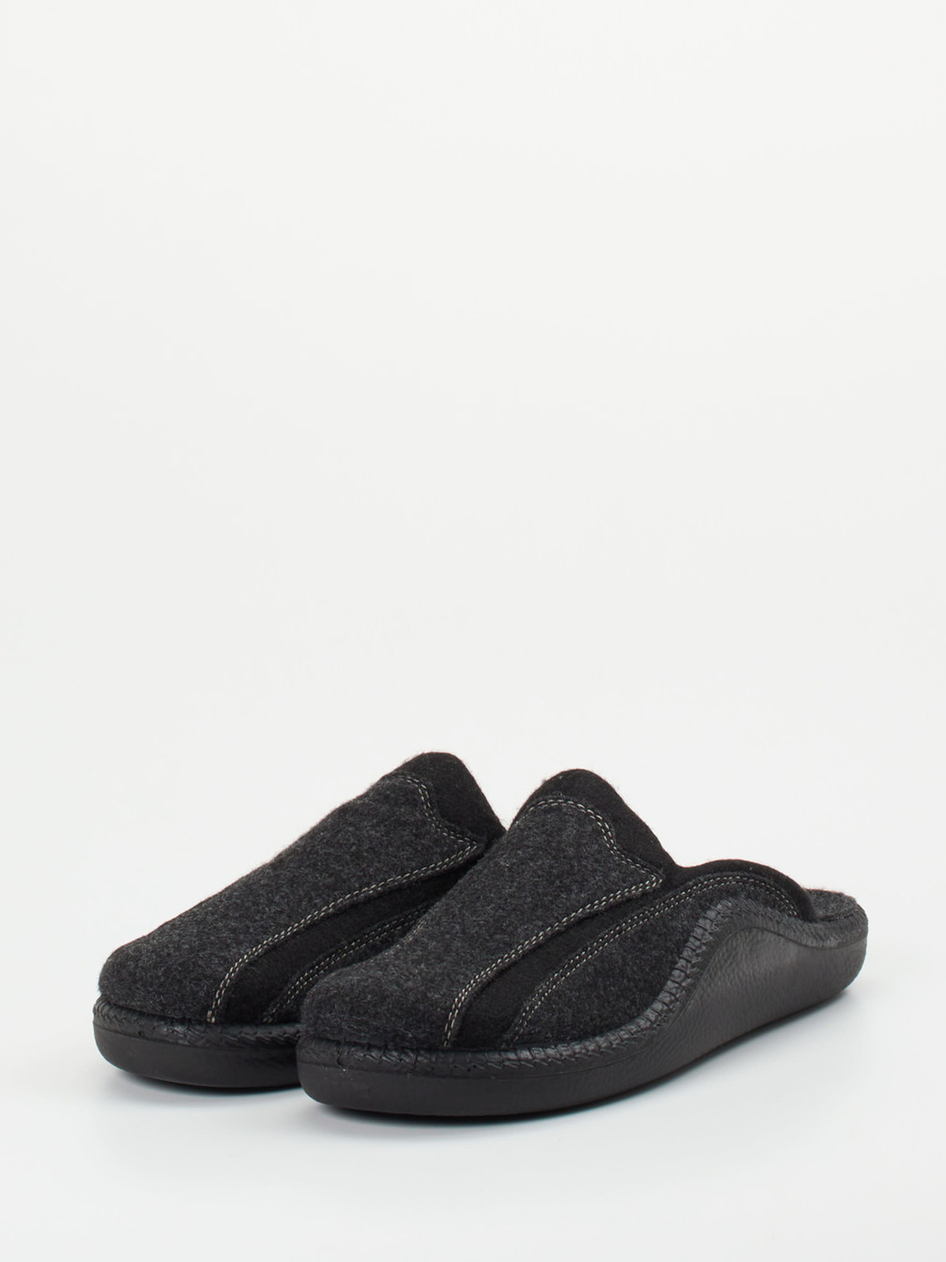 Pantolette grau 7463409004402