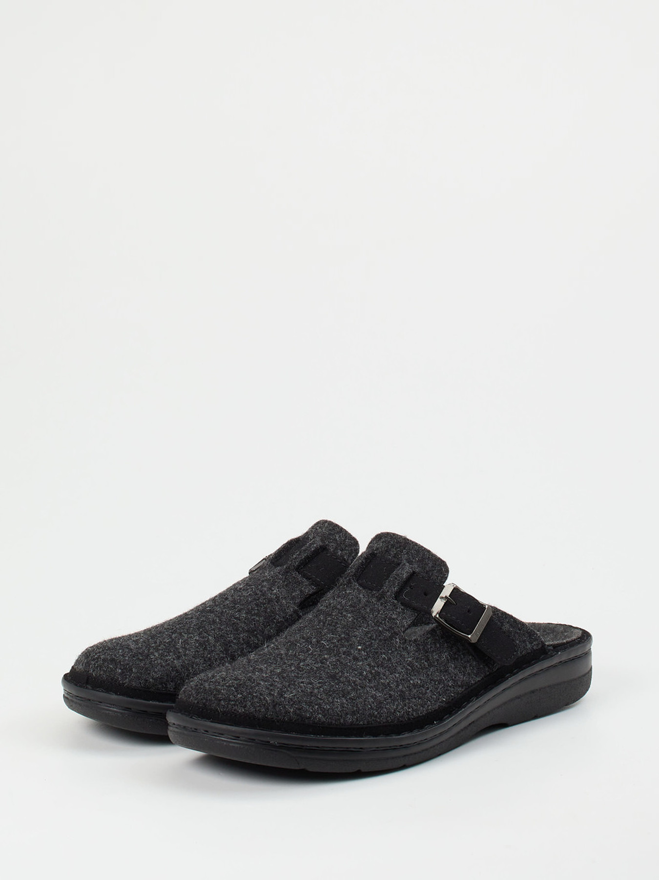 Pantolette grau 7463409004902