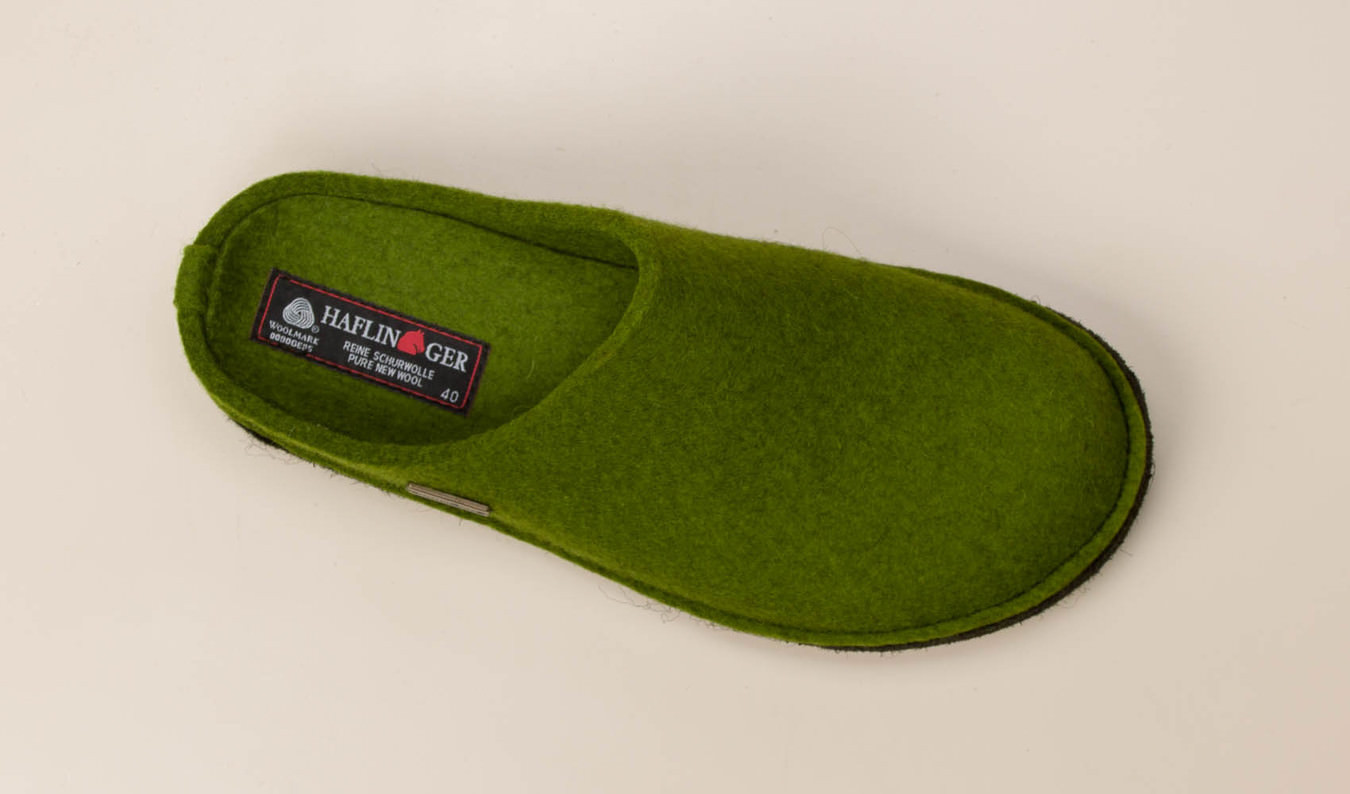 Hausschuhe grün 746365900107