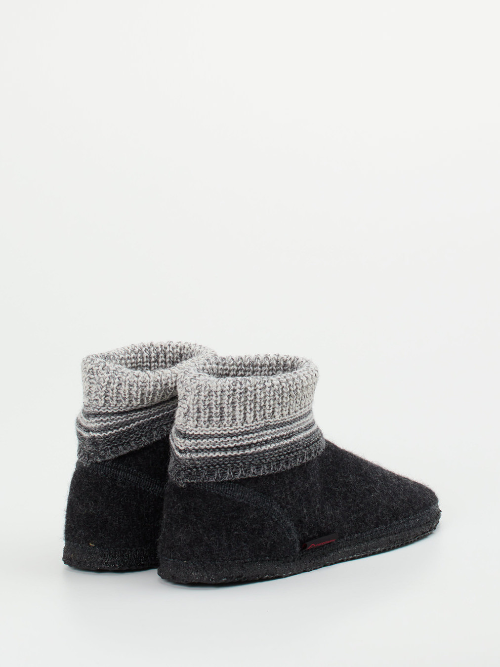 Hausschuh grau 7480409000103