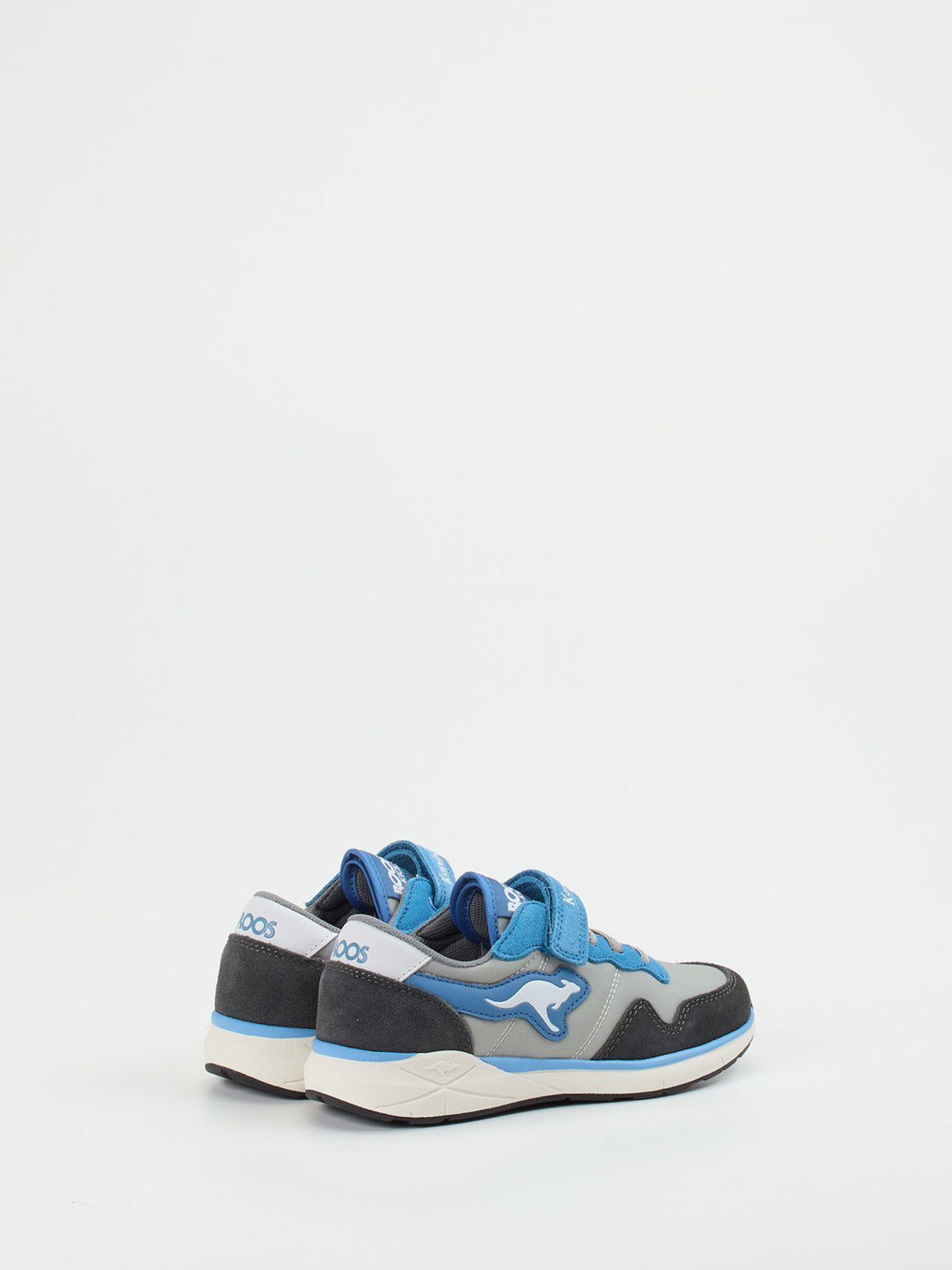 Sneaker grau 8667401000403