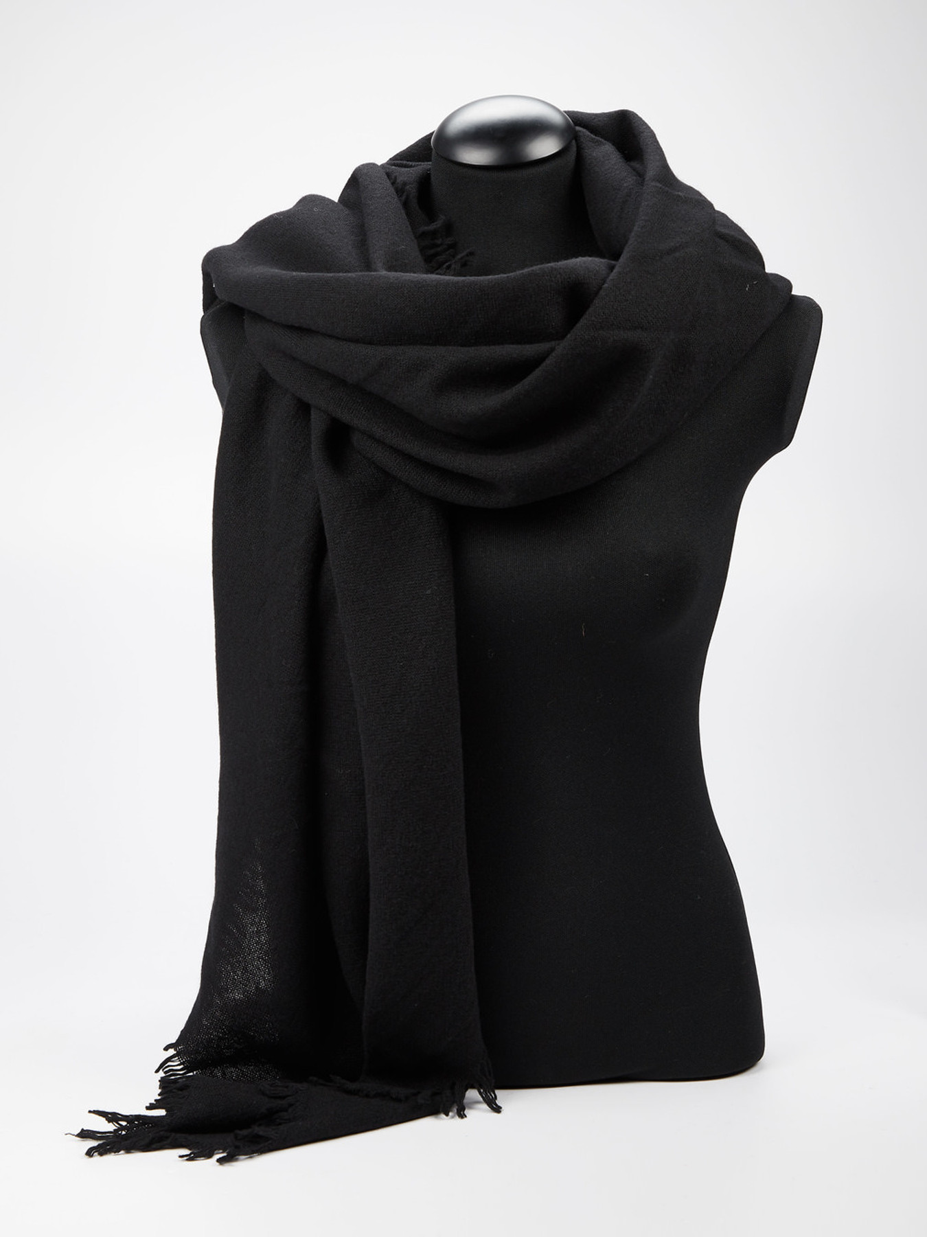 Tuch schwarz 9135009001601