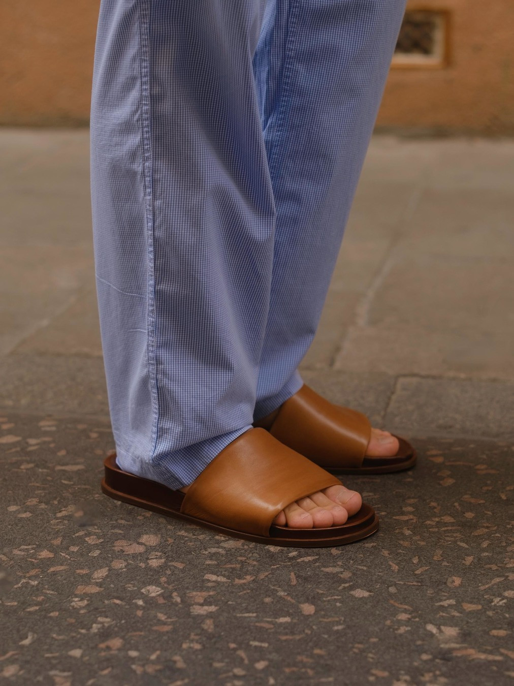 Pantolette braun 4100229000102