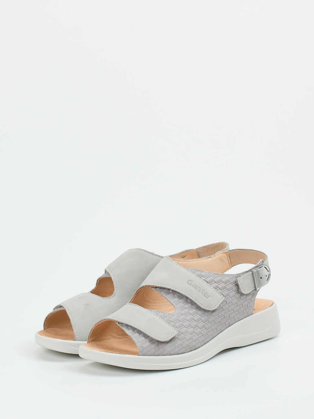 Sandale grau 2210499000402