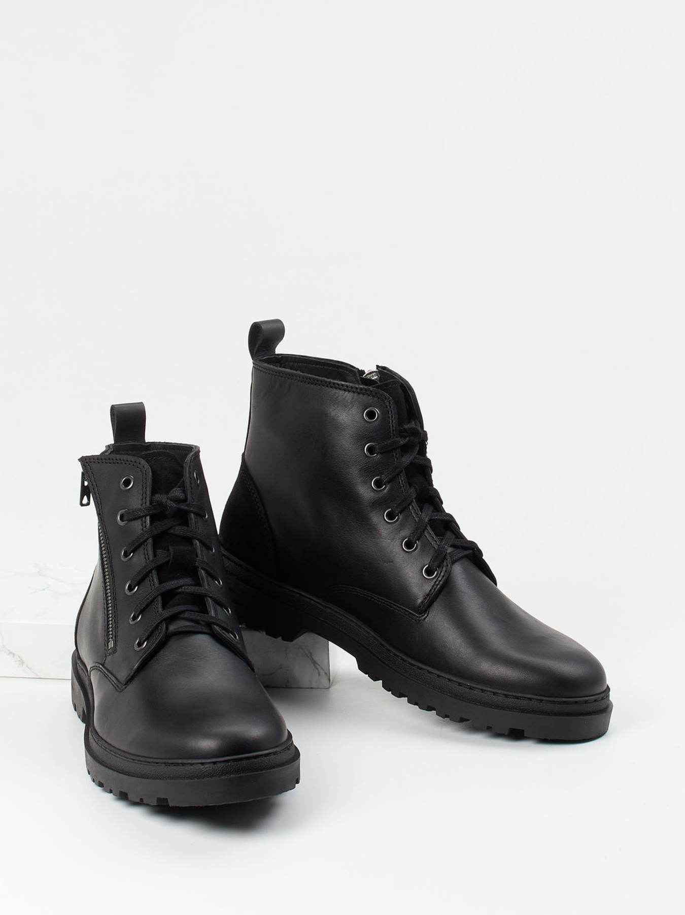 Boots schwarz 4701009069804