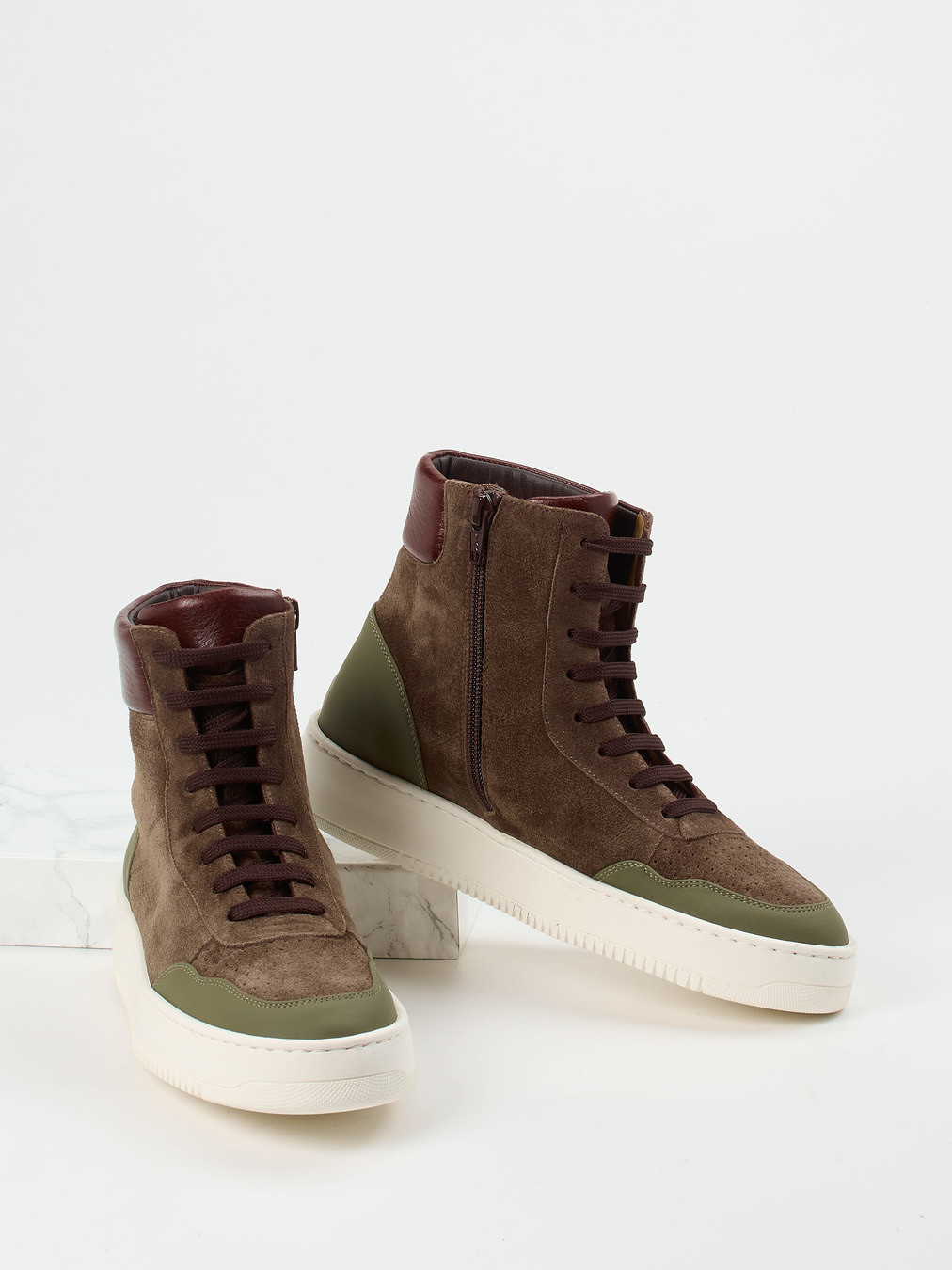 Sneaker High braun 1673269000204