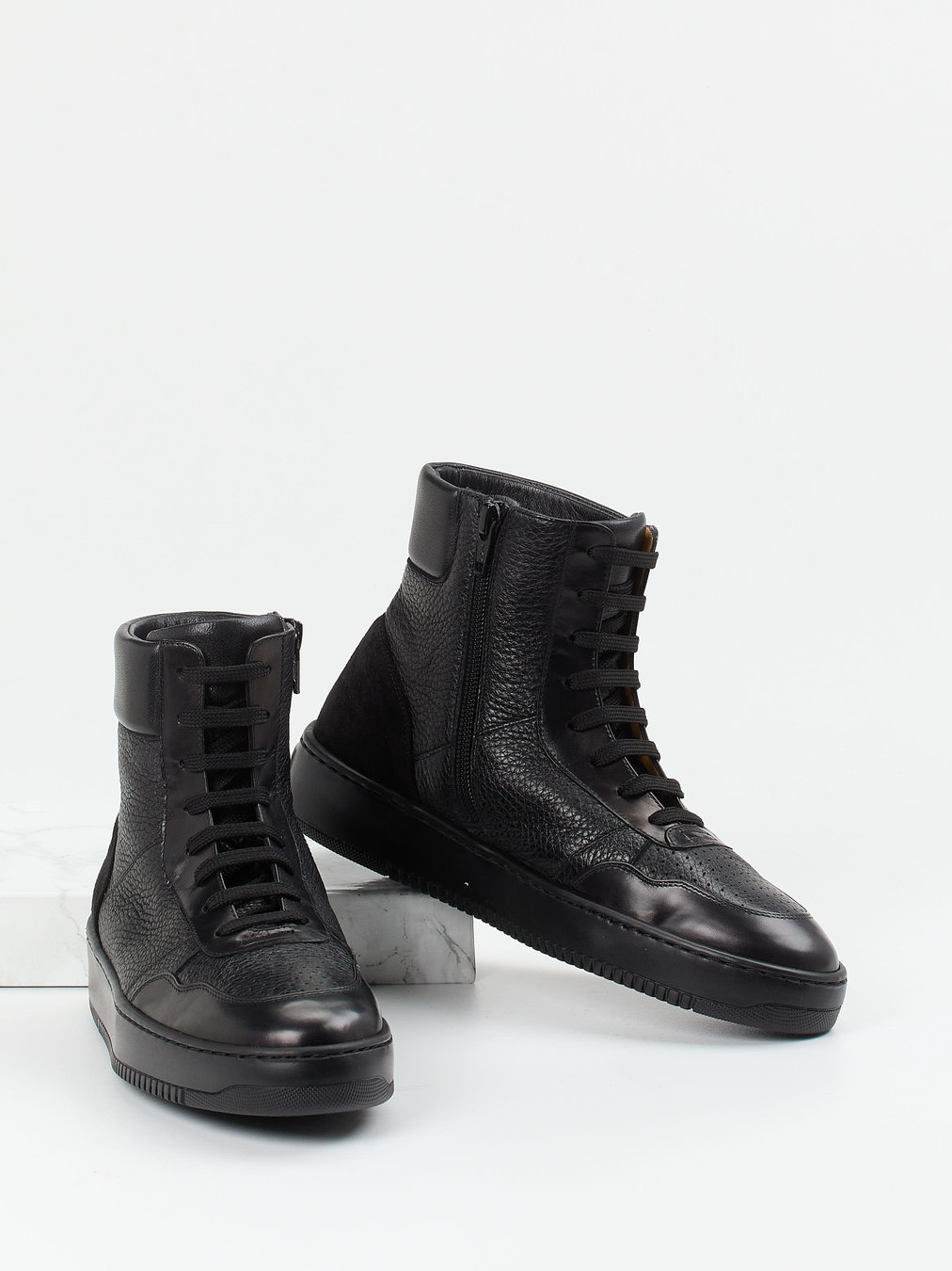 Sneaker High schwarz 1673009002704