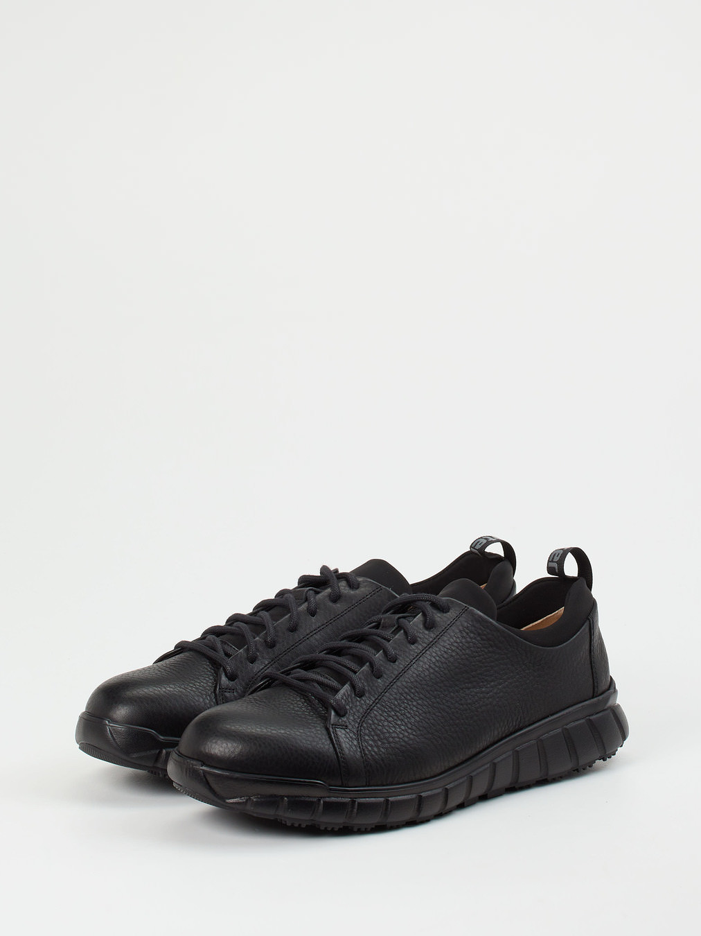 Schnürschuh schwarz 4610009113602