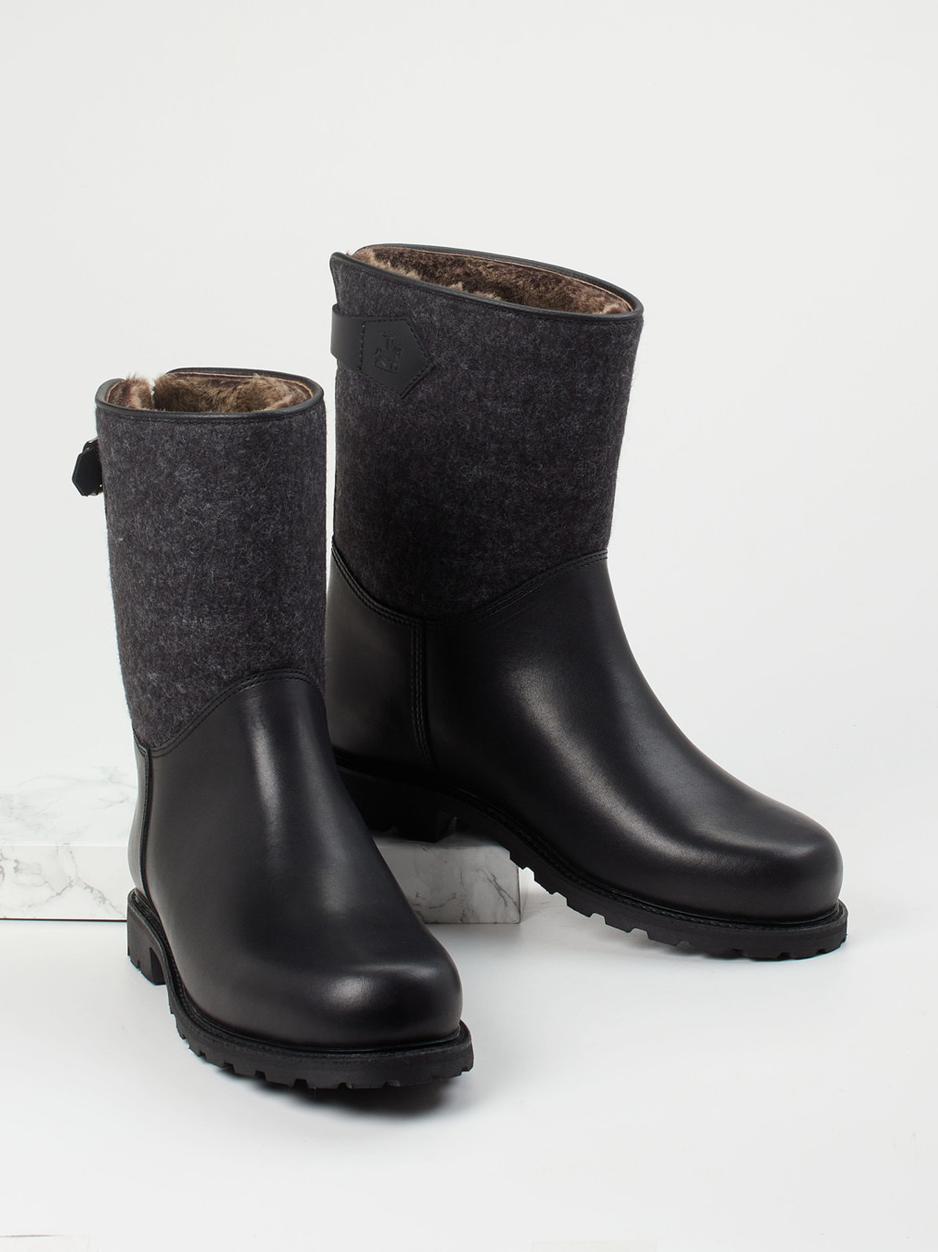 Boots schwarz 4811004000104