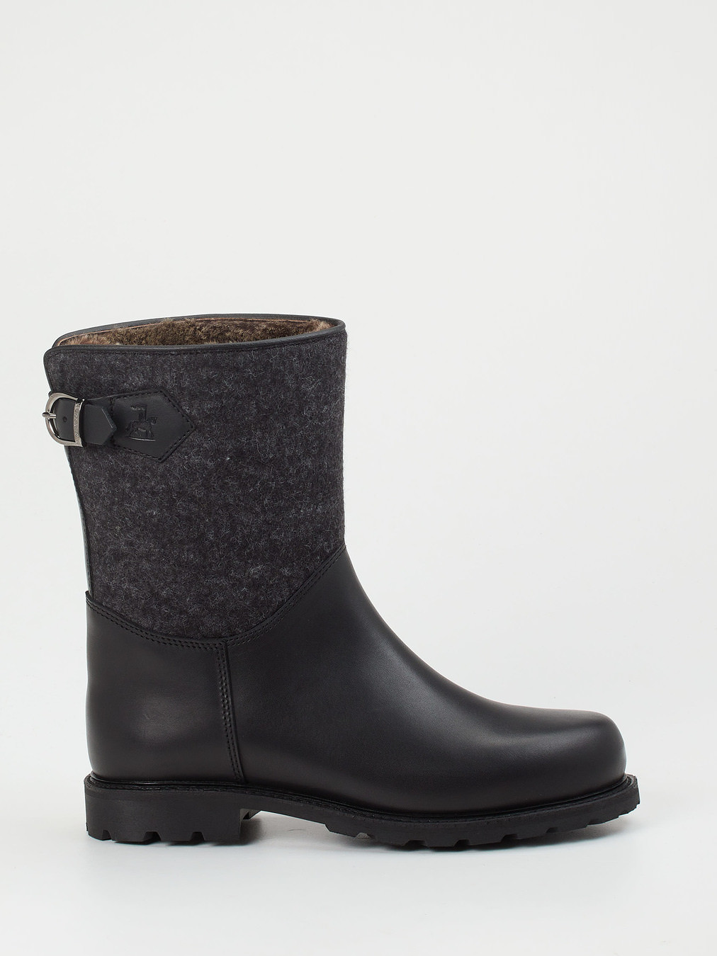 Boots schwarz 4811004000101