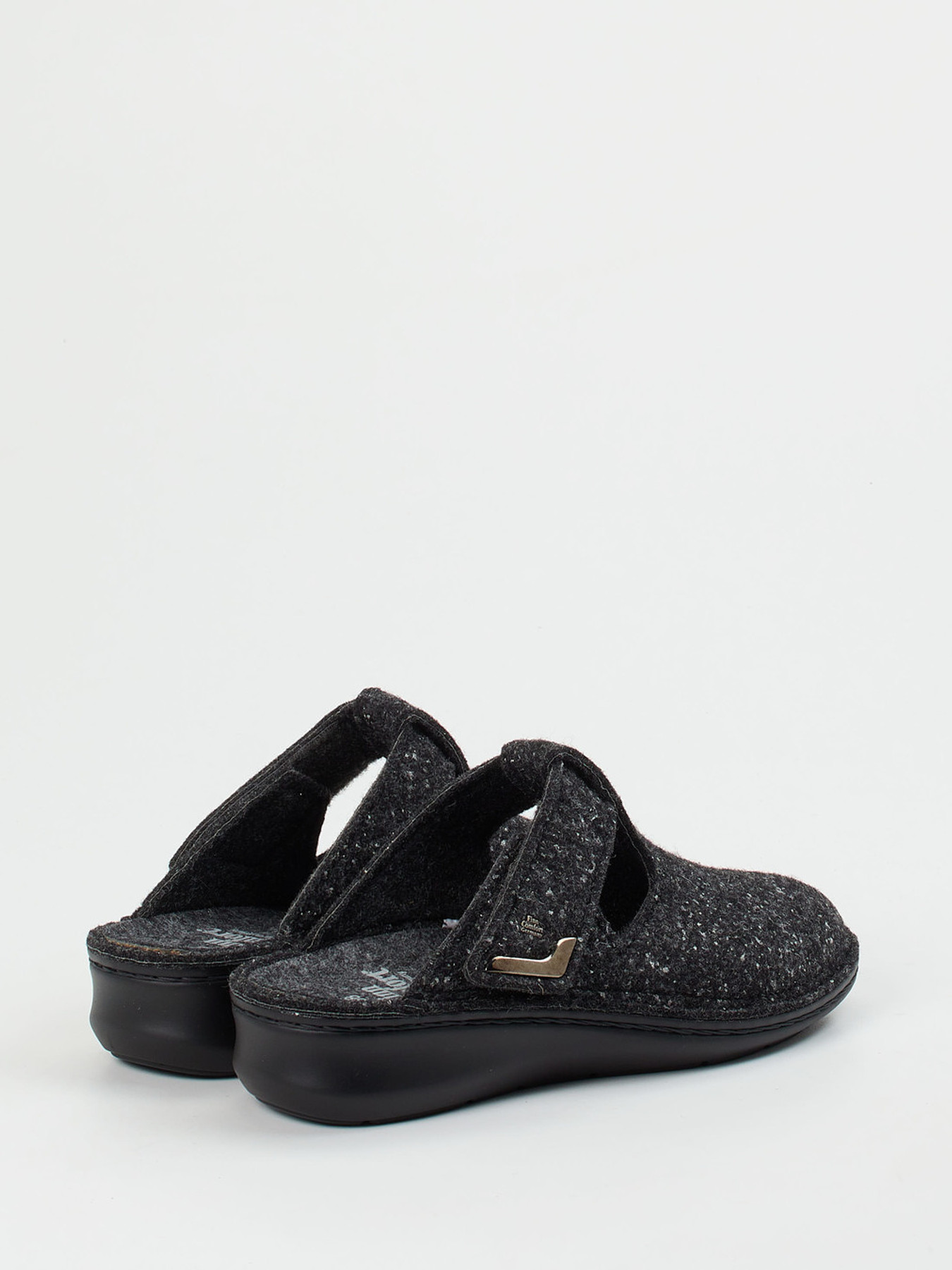 Hausschuh grau 7163409010903