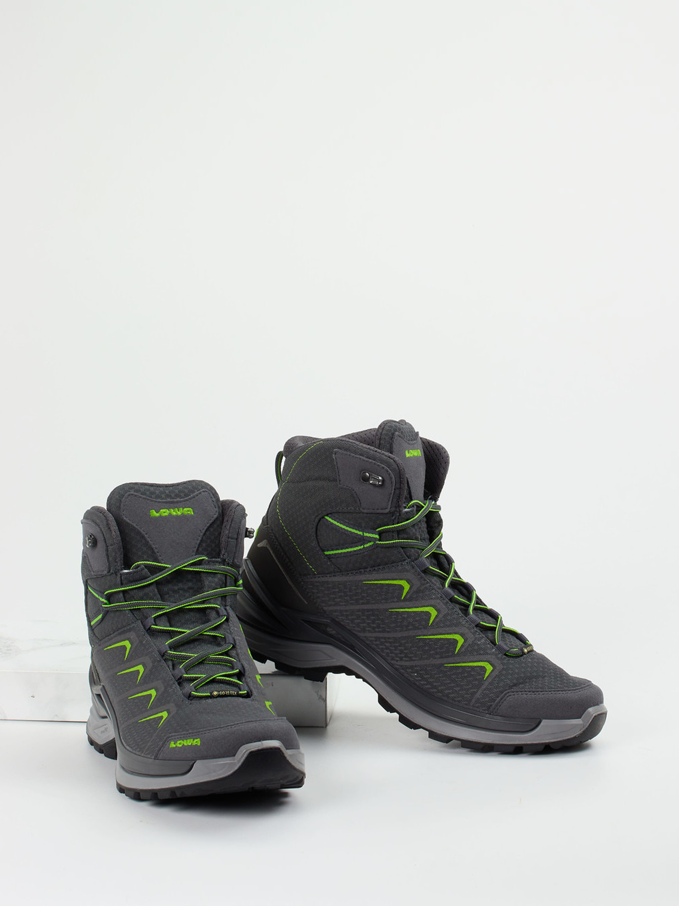 Boots grau 4701408000104