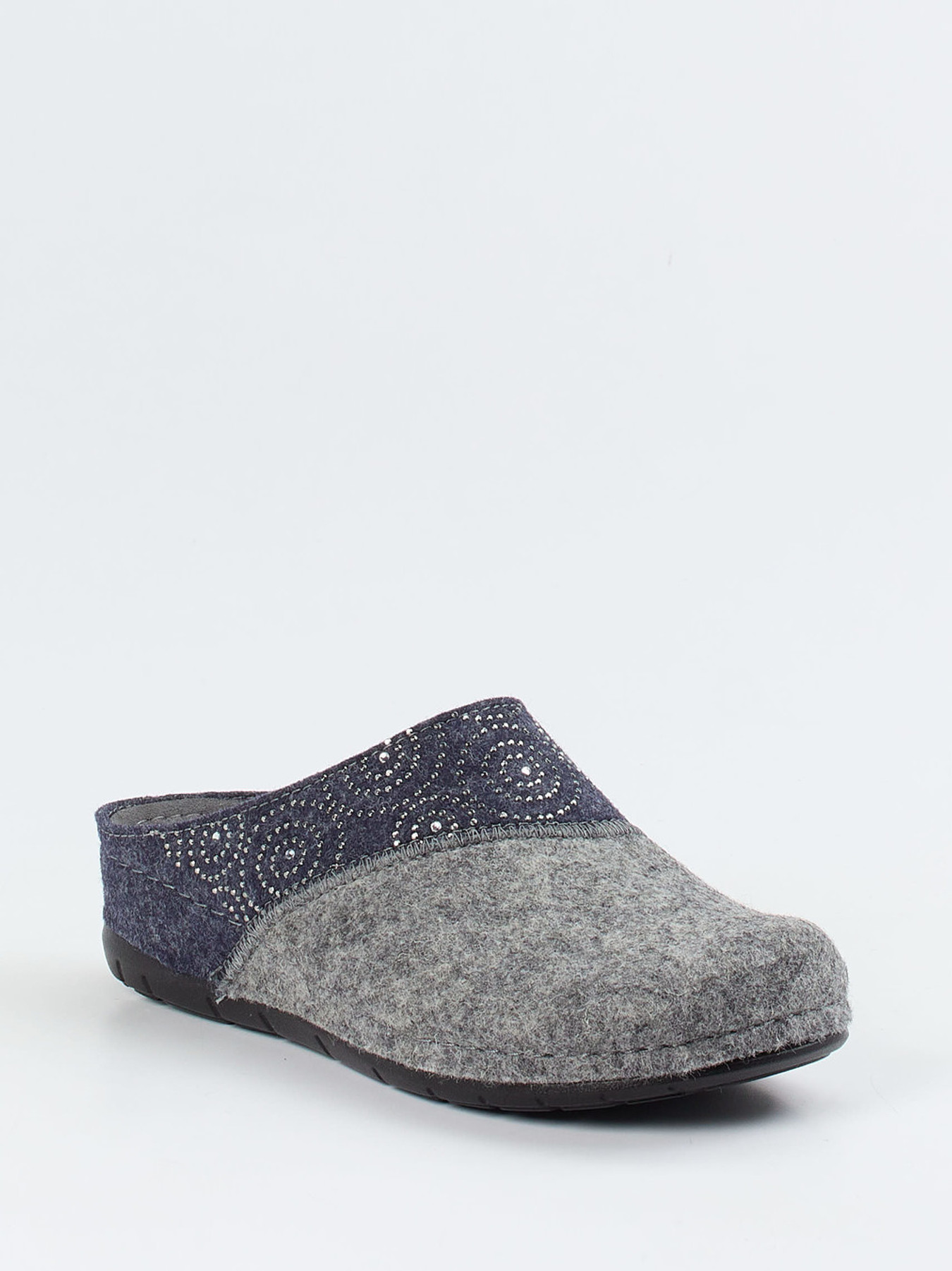 Hausschuh grau 7163451000106