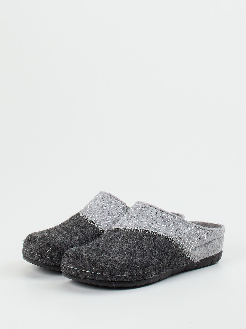 Hausschuh grau 7163404001102