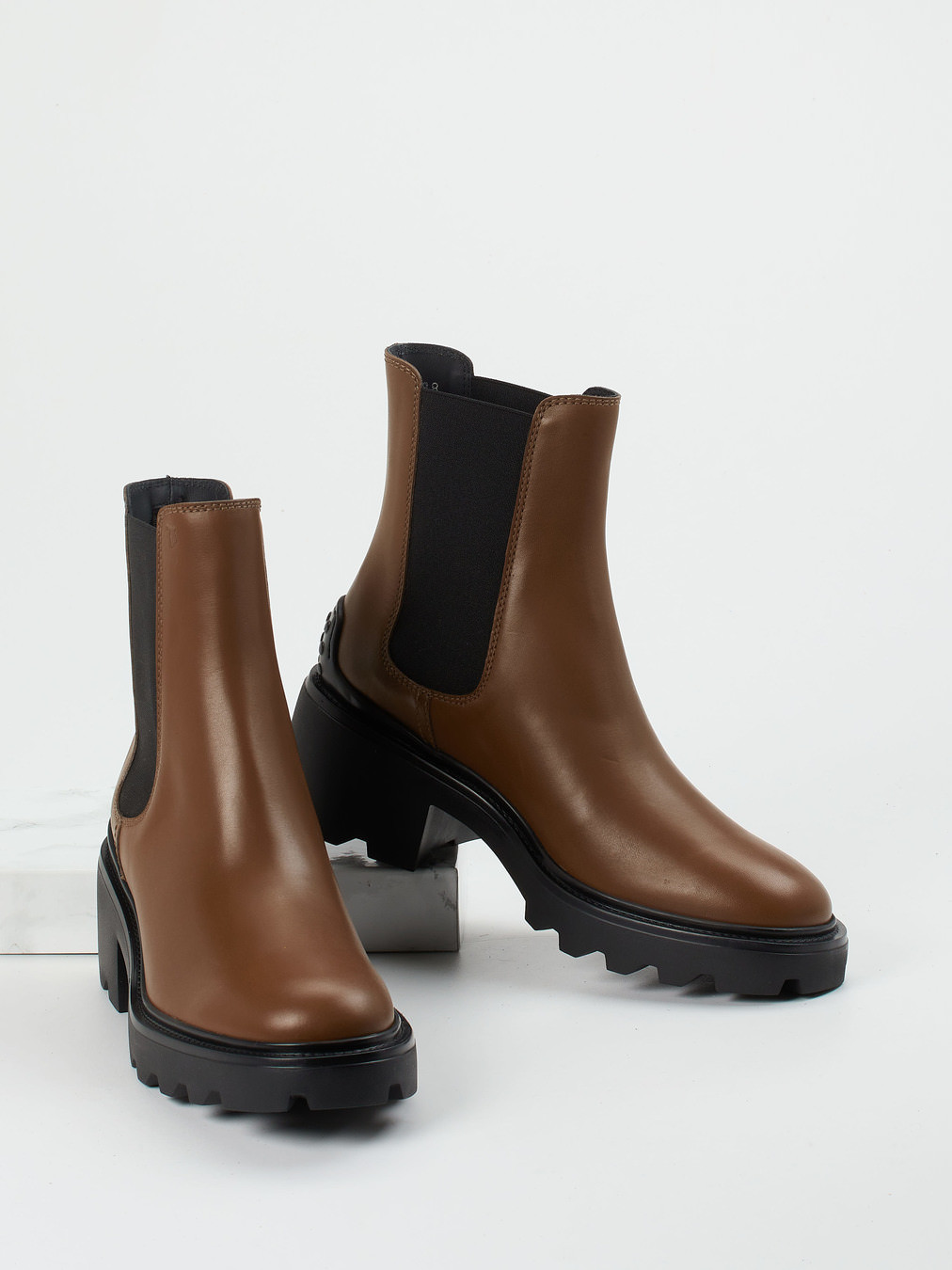 Chelsea Boots braun 1739229000404