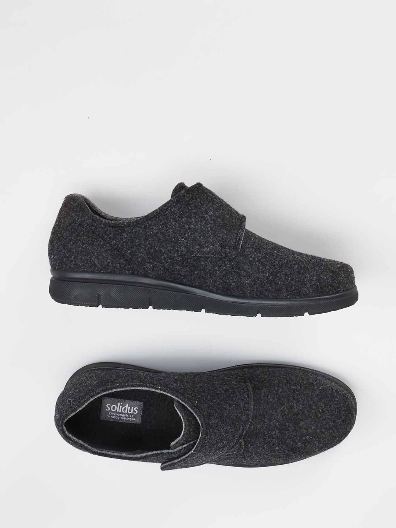 Hausschuh grau 7473409000904