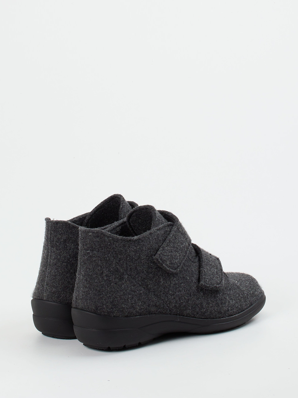 Hausschuh grau 7173409002303