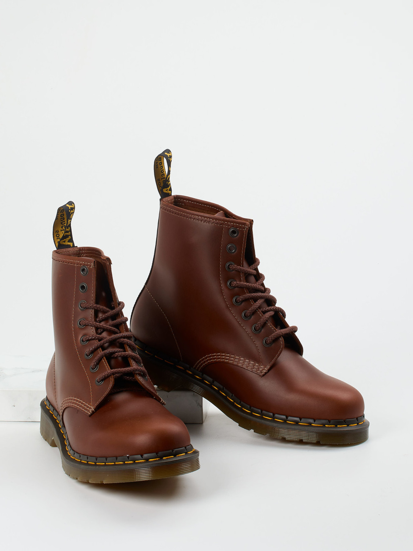 Boots braun 4701229057604