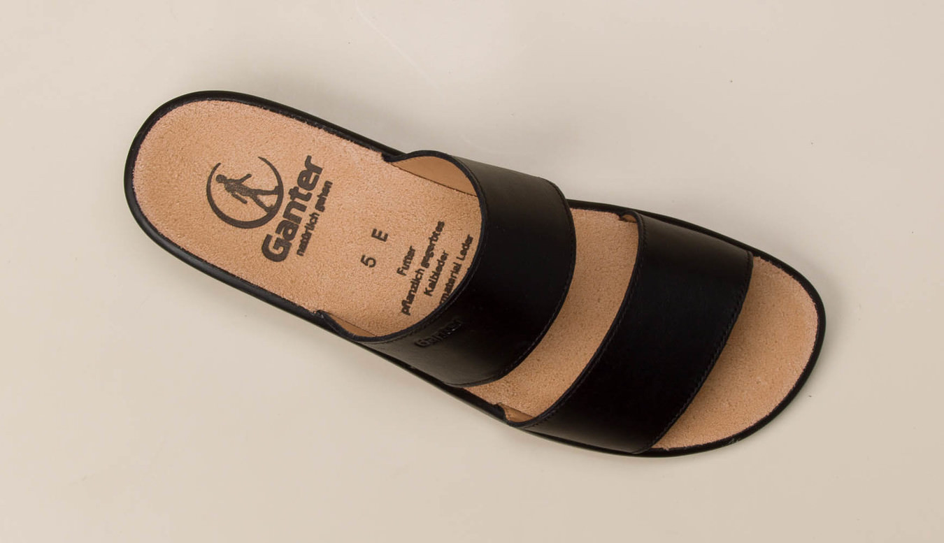 Pantolette schwarz 2100009009E07