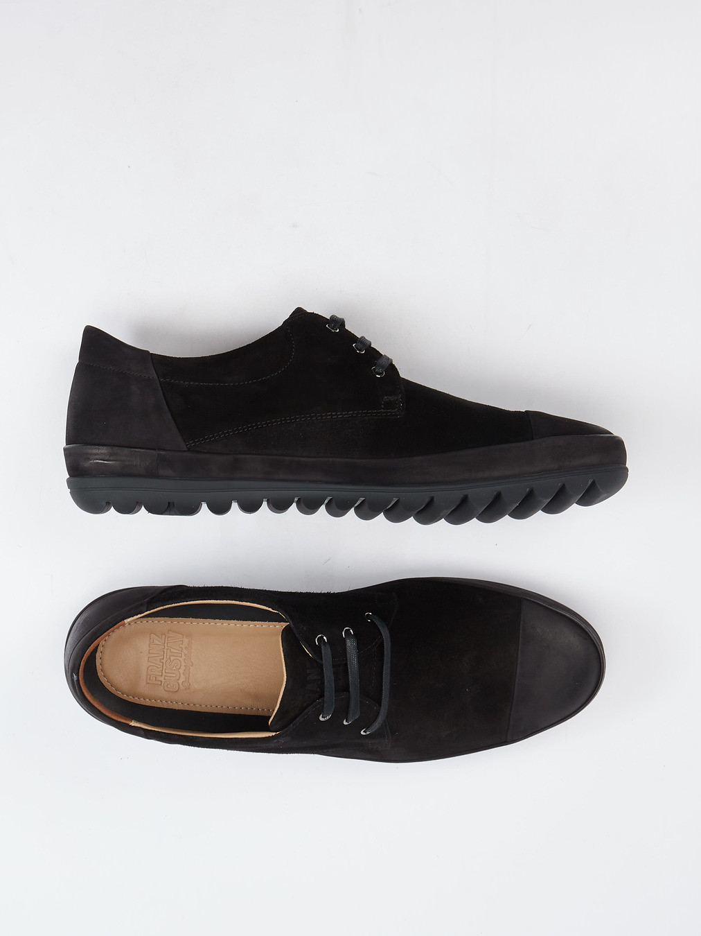 Sneaker schwarz 4661009049704